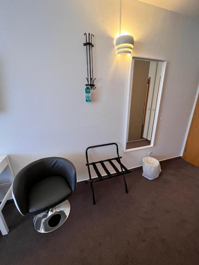 Hotel Abtshof Halberstadt Bagian luar foto