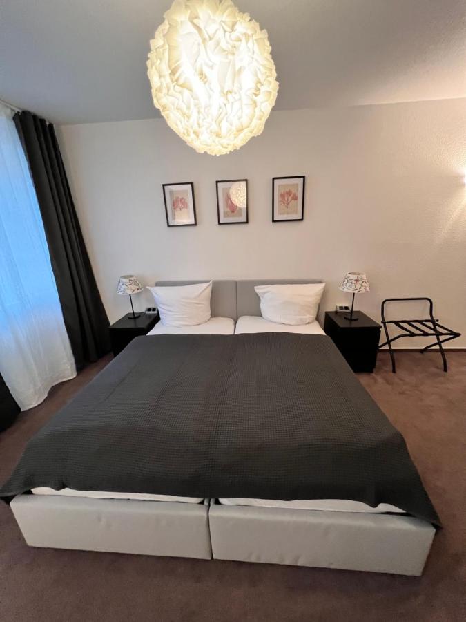 Hotel Abtshof Halberstadt Bagian luar foto