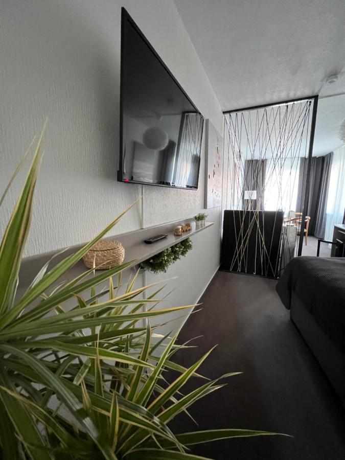 Hotel Abtshof Halberstadt Bagian luar foto