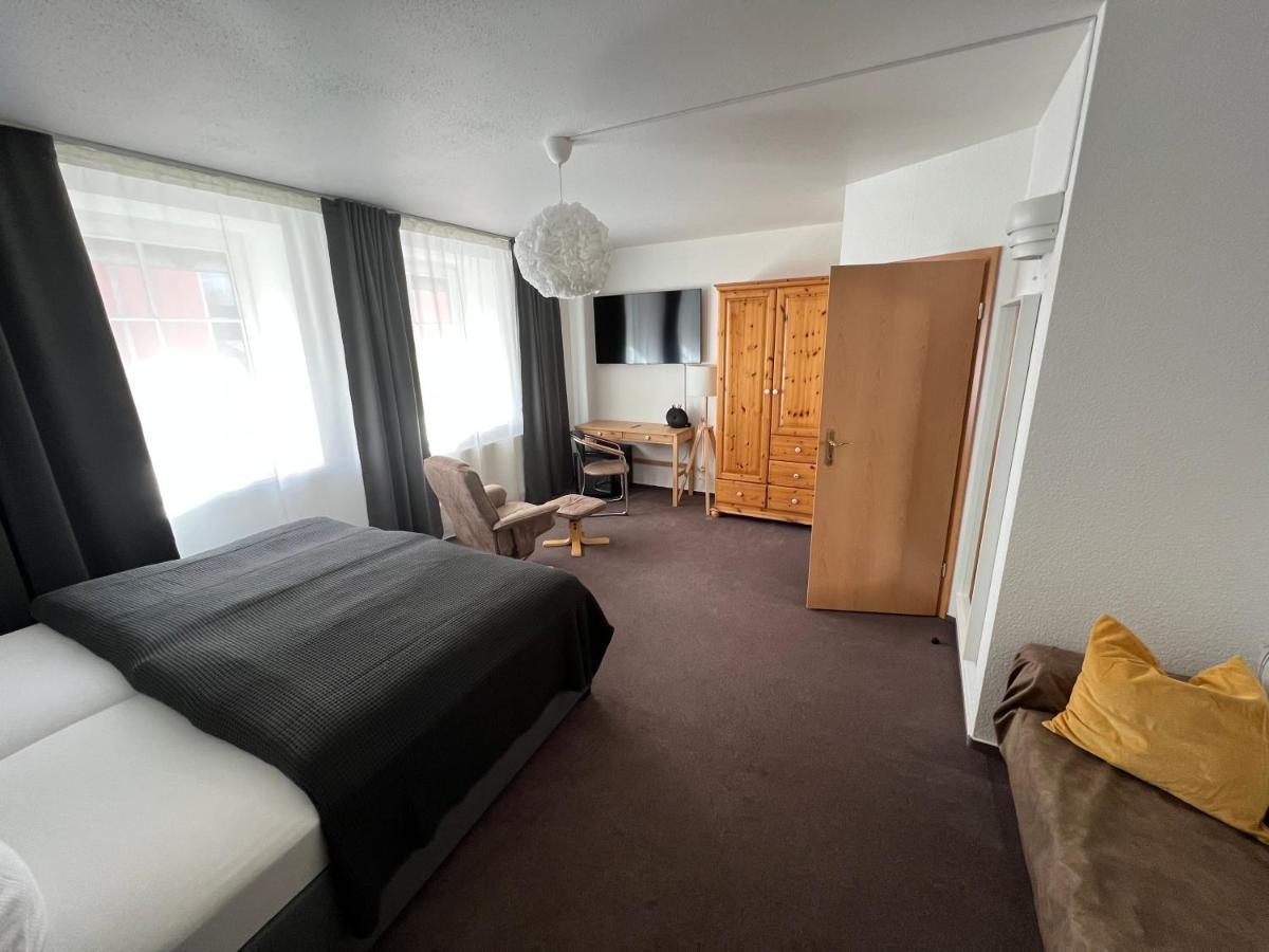 Hotel Abtshof Halberstadt Bagian luar foto