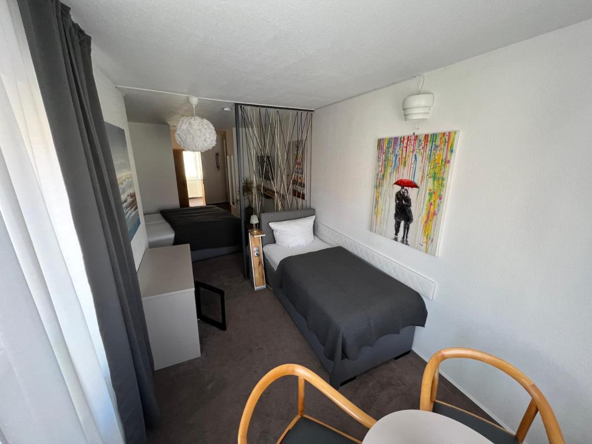 Hotel Abtshof Halberstadt Bagian luar foto