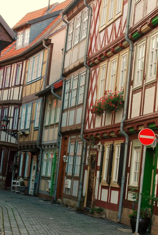 Hotel Abtshof Halberstadt Bagian luar foto
