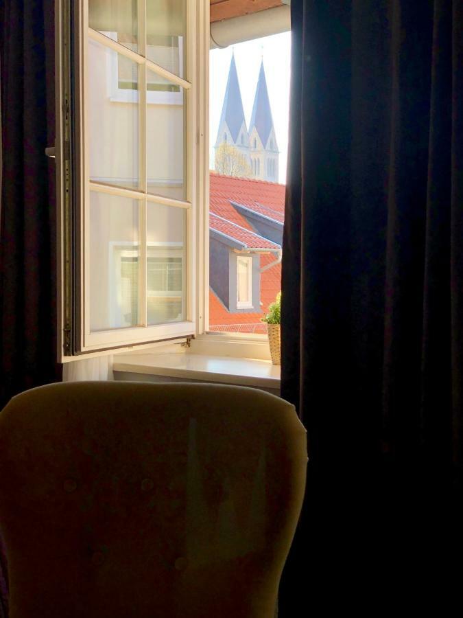 Hotel Abtshof Halberstadt Bagian luar foto